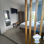 Emmanuel Aparthotel