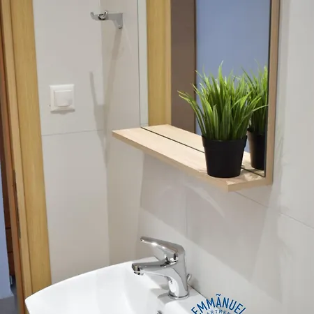 Emmanuel 公寓式酒店 3*