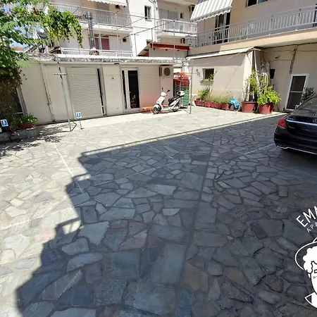 Emmanuel - Private Parking 3* Paralía